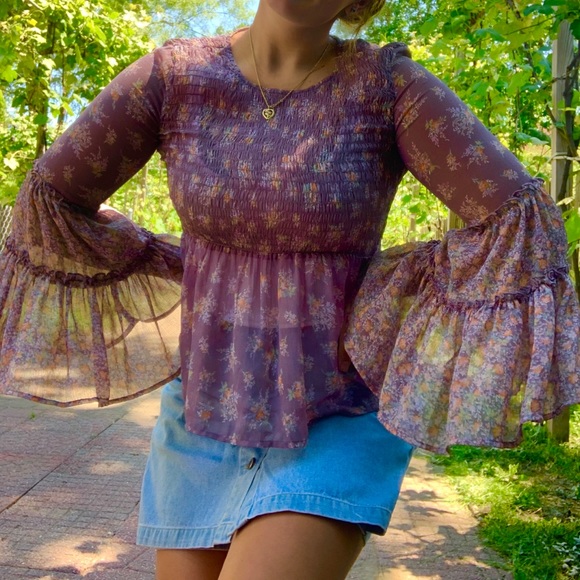American Eagle Outfitters Tops - Flowy bohemian style floral sheer top